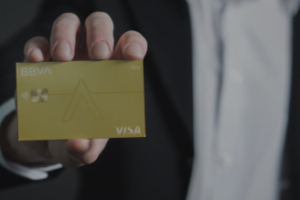 Tarjeta BBVA Oro: Obtén hasta un 11% de puntos para tus próximas compras